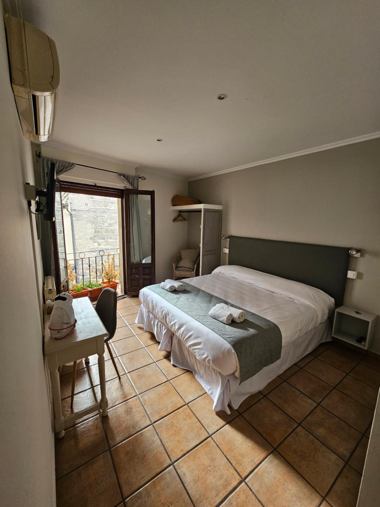 Hostal La Campana Toledo Kültér fotó