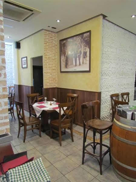 Hostal La Campana Toledo Kültér fotó