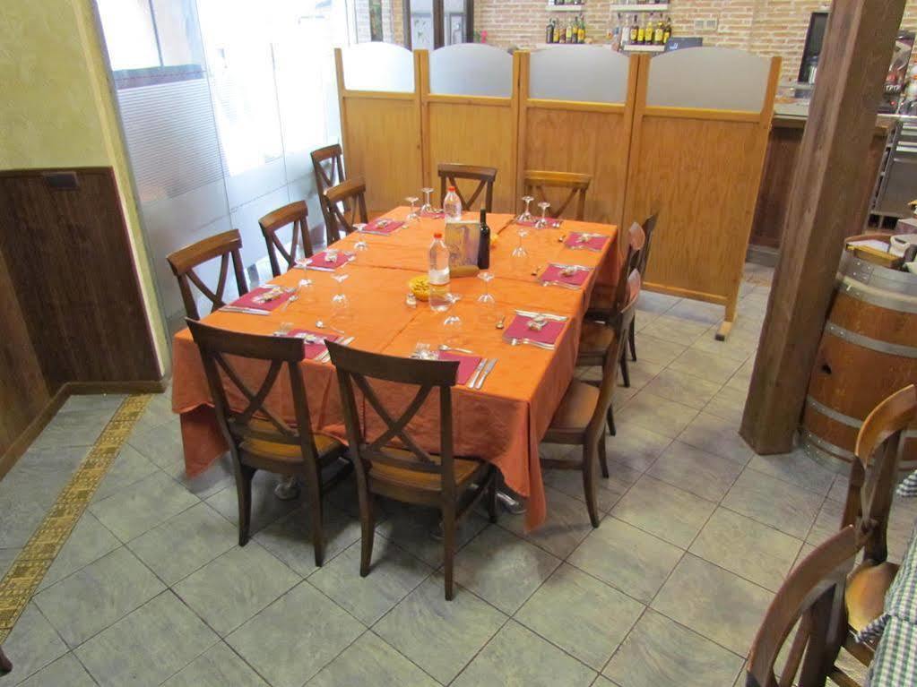 Hostal La Campana Toledo Kültér fotó